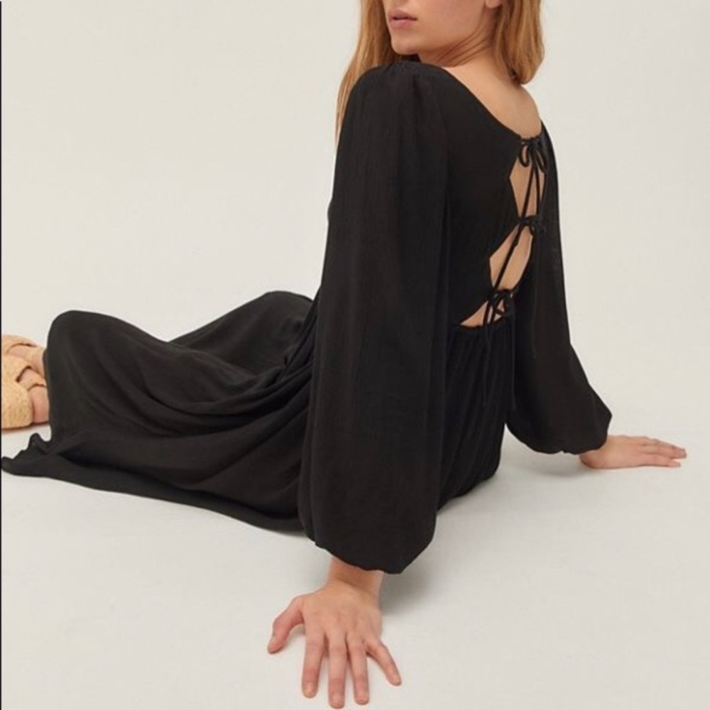 Urban outfitters Colton tie back plunge midi dress